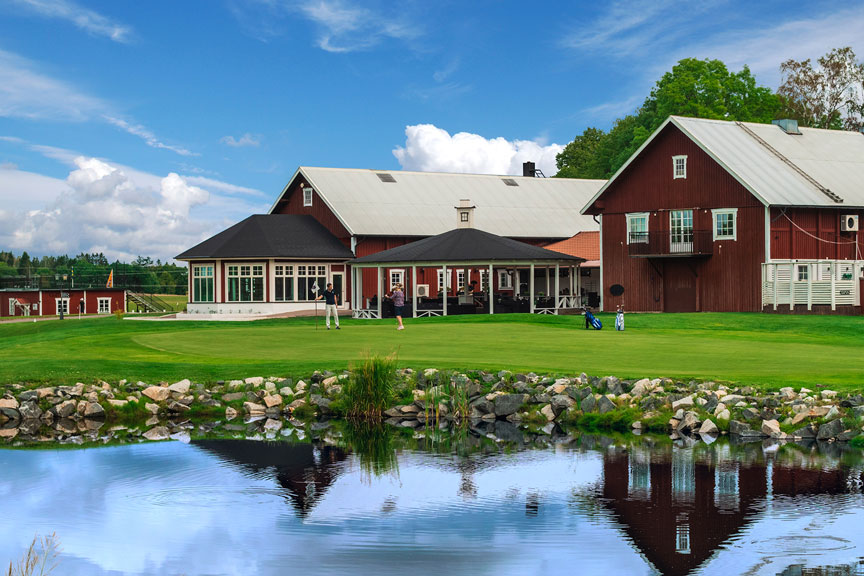 Välkommen till en familjär golfklubb där du kan känna dig som hemma
